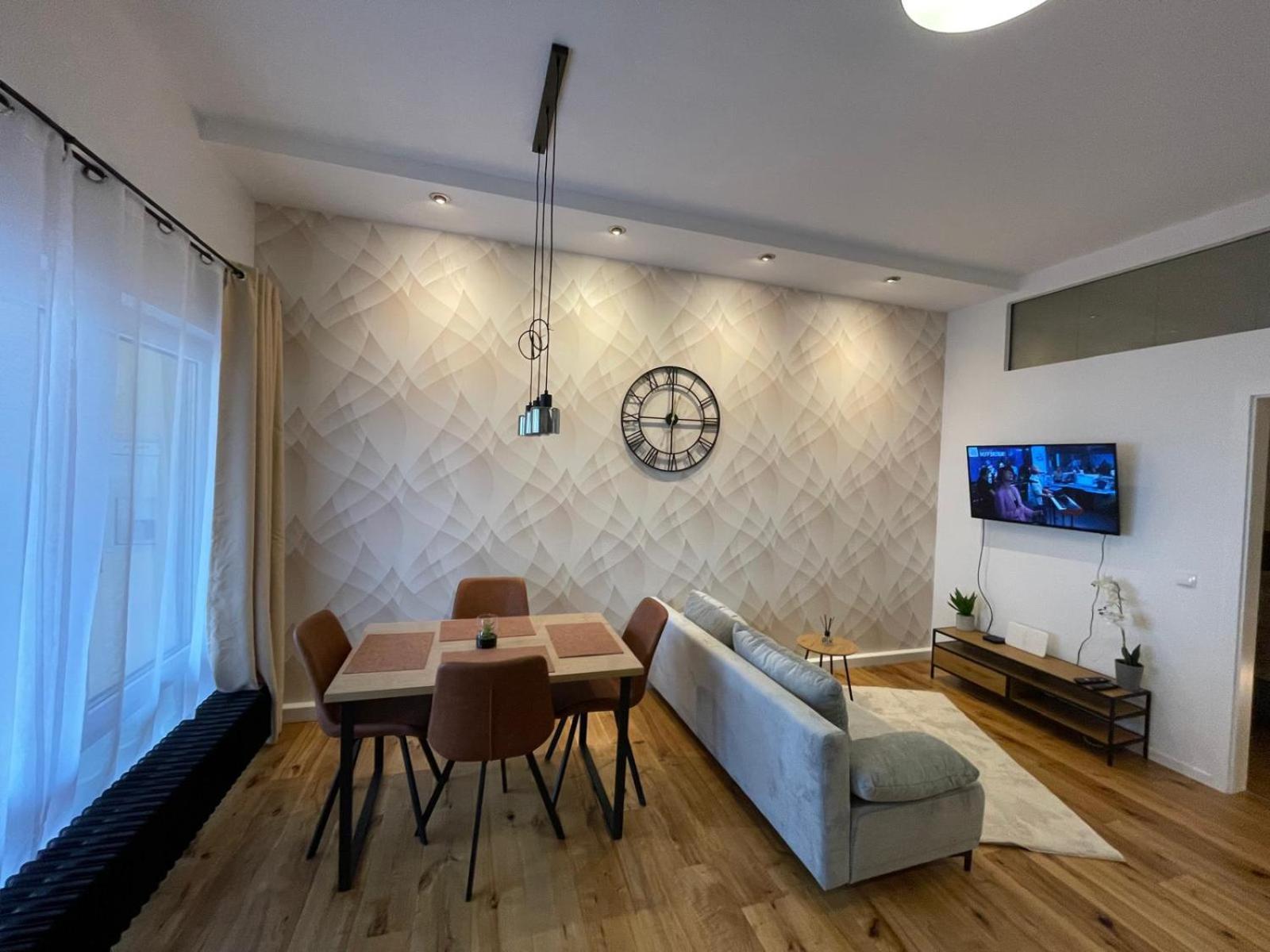 Ferienwohnung Schulerhaus Stetten am Kalten Markt Bagian luar foto